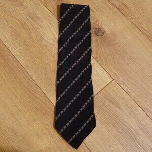 Vintage Giorgio Armani Mens Quiet Luxury Workcore Professional Striped Wide Tie